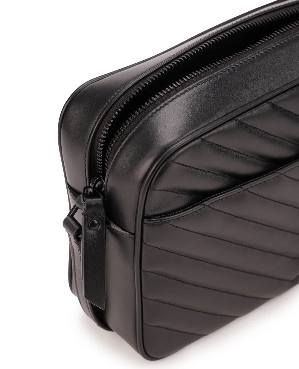 Кожаная сумка Lou Camera Bag Saint Laurent 715232-DV708, черный цвет • Купить в интернет-магазине Kameron