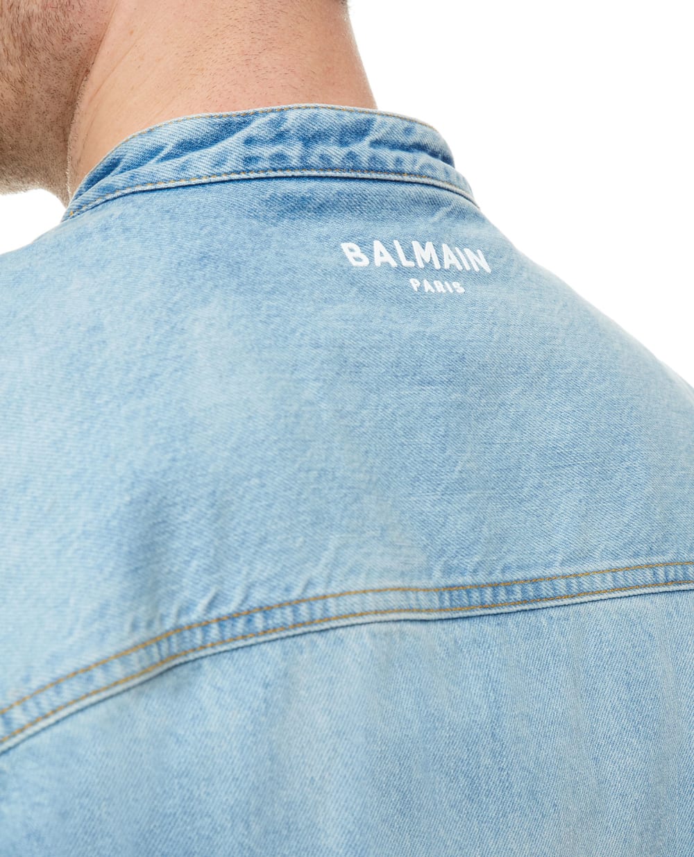 Джинсовая рубашка Balmain XH1HC120DB53, голубой цвет • Купить в интернет-магазине Kameron