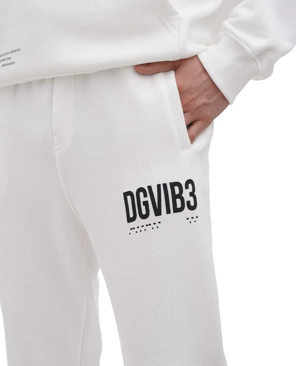 Спортивные брюки DGVIB3 (костюм) Dolce&Gabbana GZ4EAT-G7K3G, белый цвет • Купить в интернет-магазине Kameron