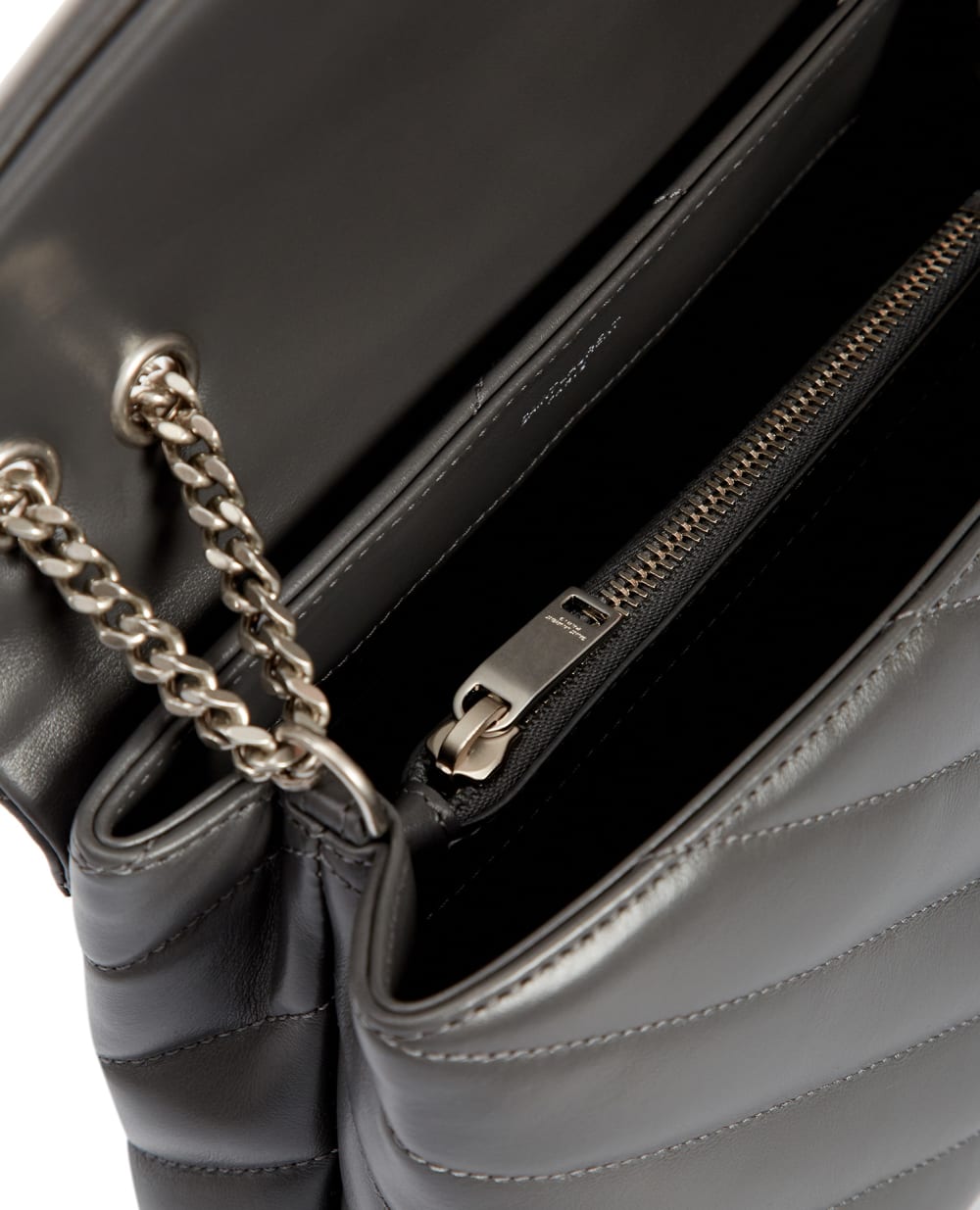 Кожаная сумка Loulou Small Saint Laurent 494699-DV726-, серый цвет • Купить в интернет-магазине Kameron