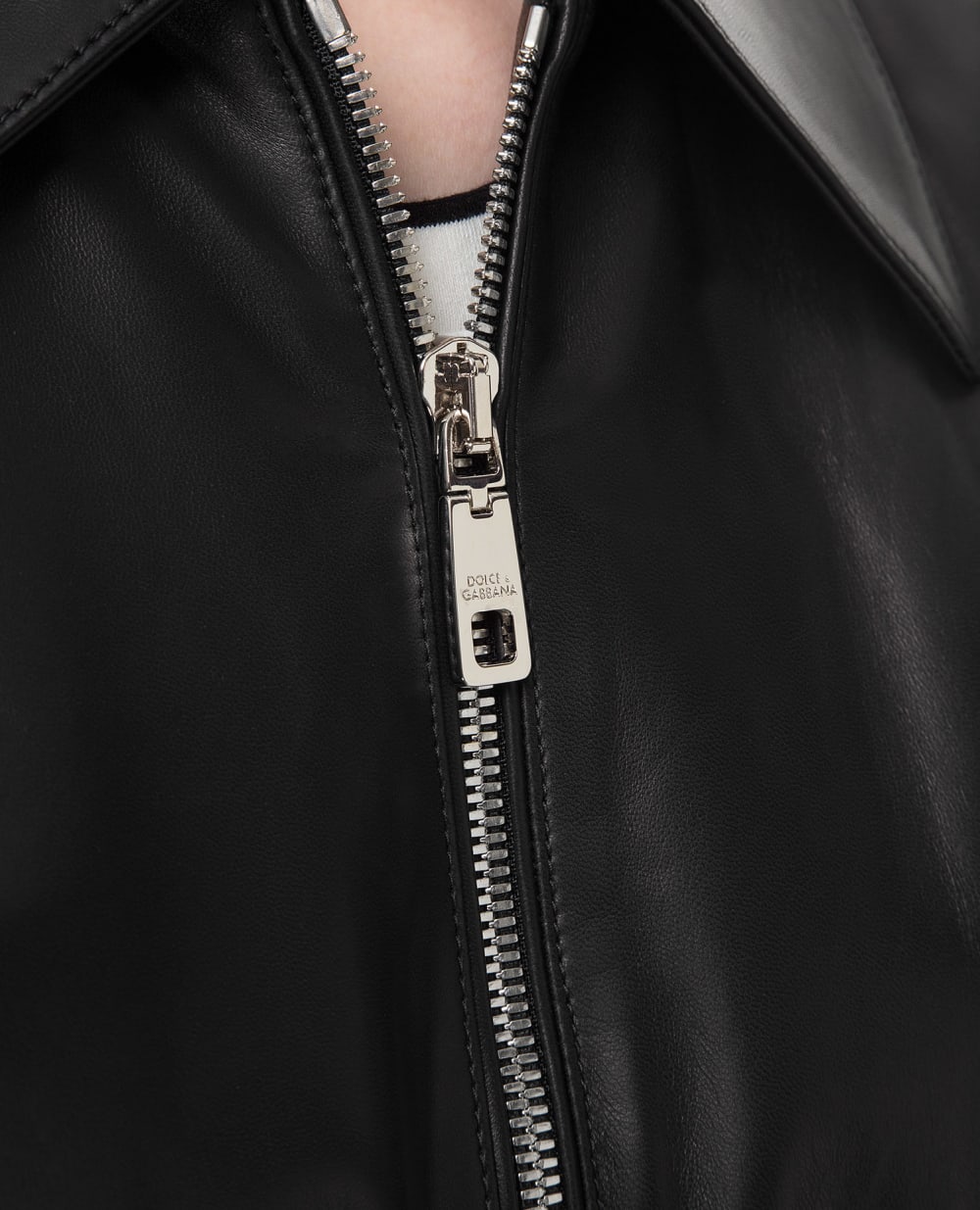 Кожаная куртка Dolce&Gabbana F9H66L-HULD8, черный цвет • Купить в интернет-магазине Kameron