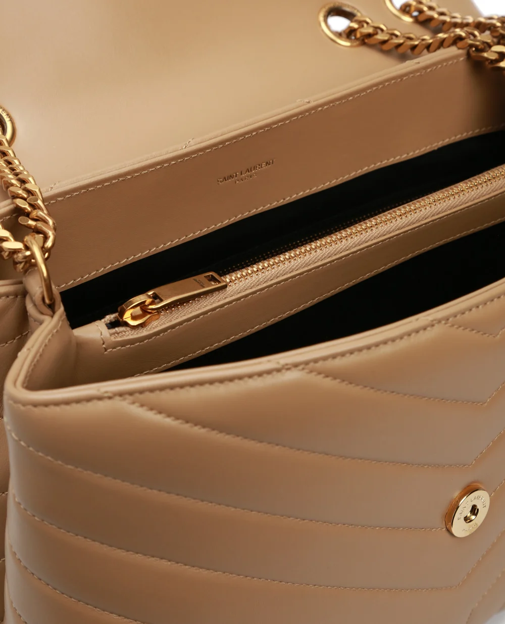 Кожаная сумка Loulou Medium Saint Laurent 574946-DV727-, бежевый цвет • Купить в интернет-магазине Kameron