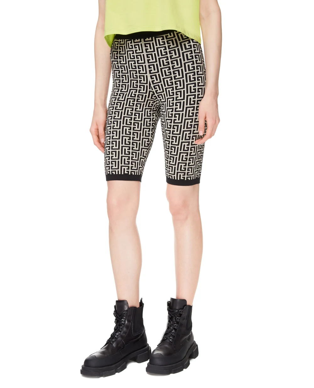 Шерстяные шорты Balmain VF0PB010K253, разноцветный цвет • Купить в интернет-магазине Kameron