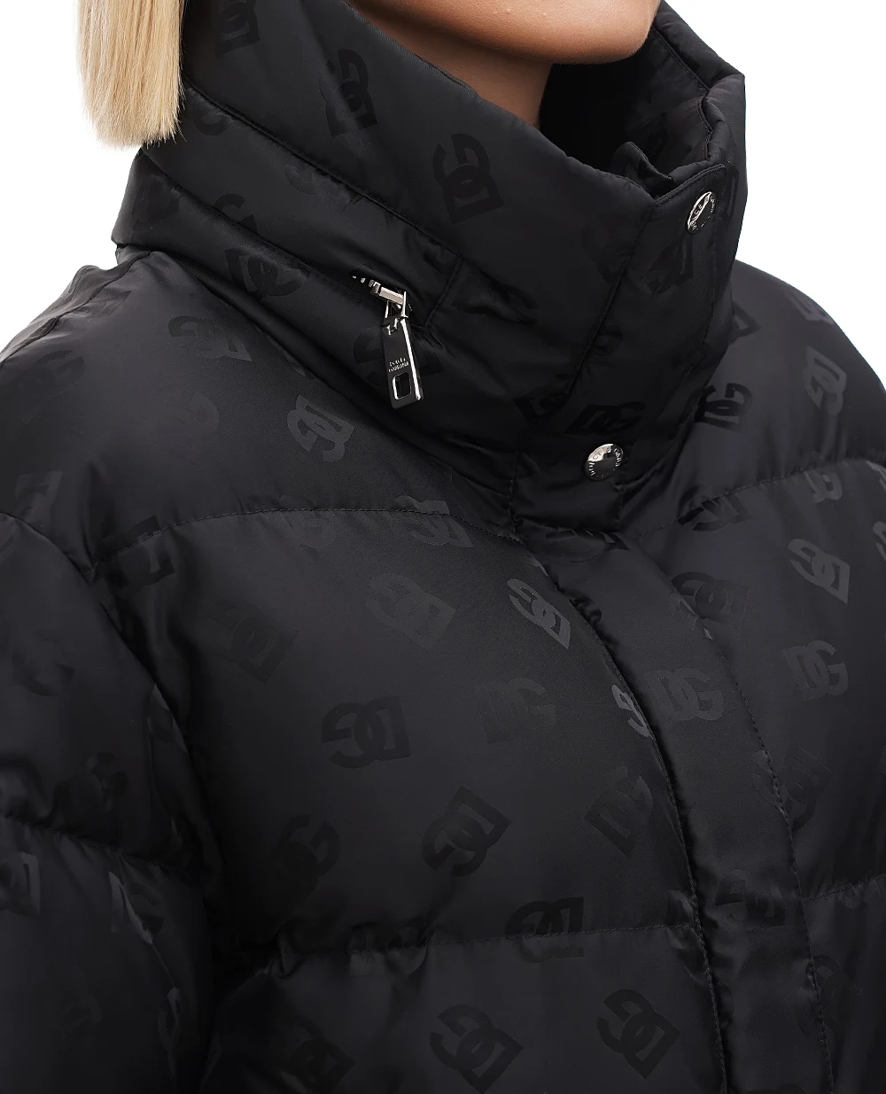 Пуховик Dolce&Gabbana F9R10T-FJSCW, черный цвет • Купить в интернет-магазине Kameron