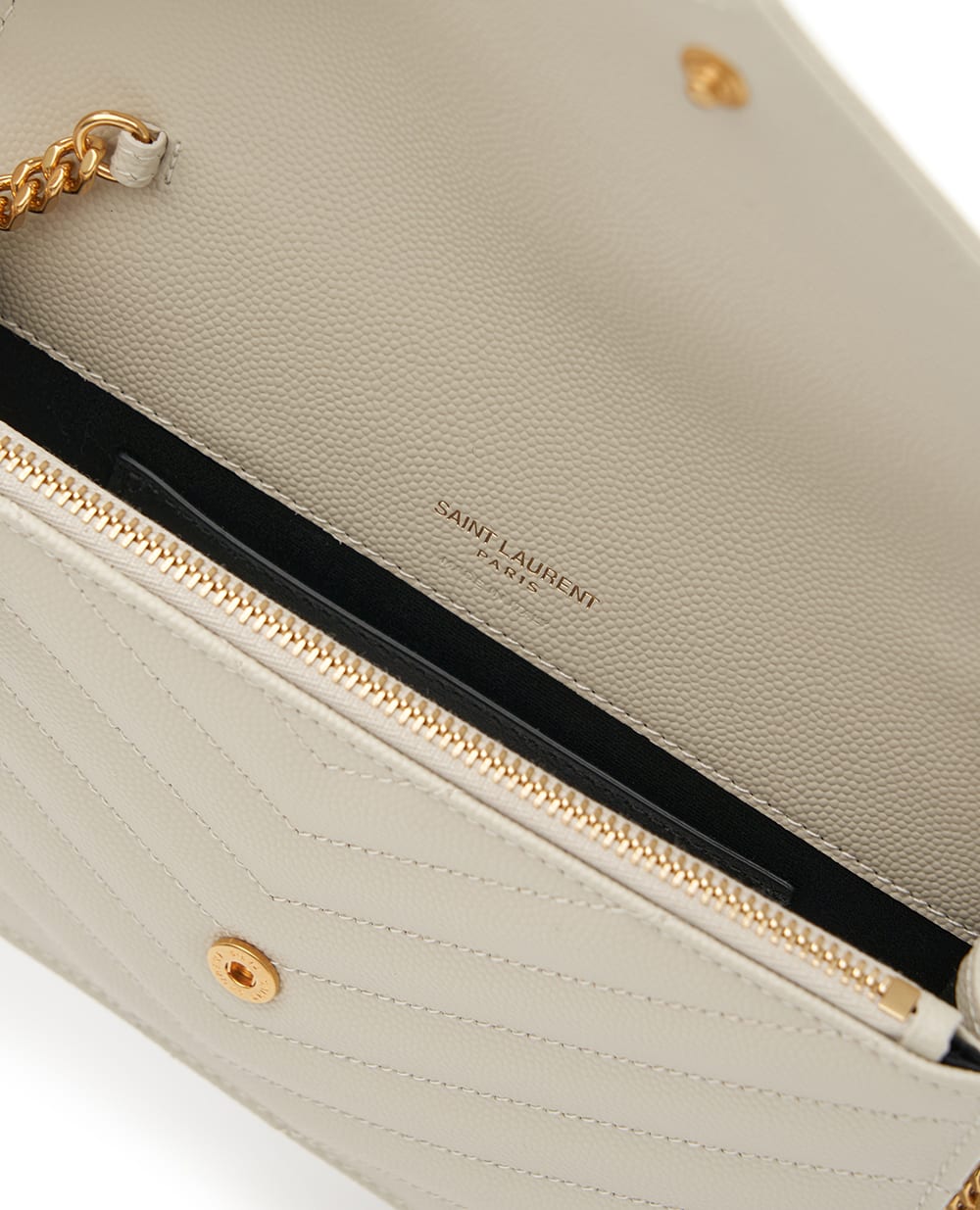 Сумка-конверт Cassandre з телячої шкіри Saint Laurent 857605-BOW01, кремовий колір • Купити в інтернет-магазині Kameron