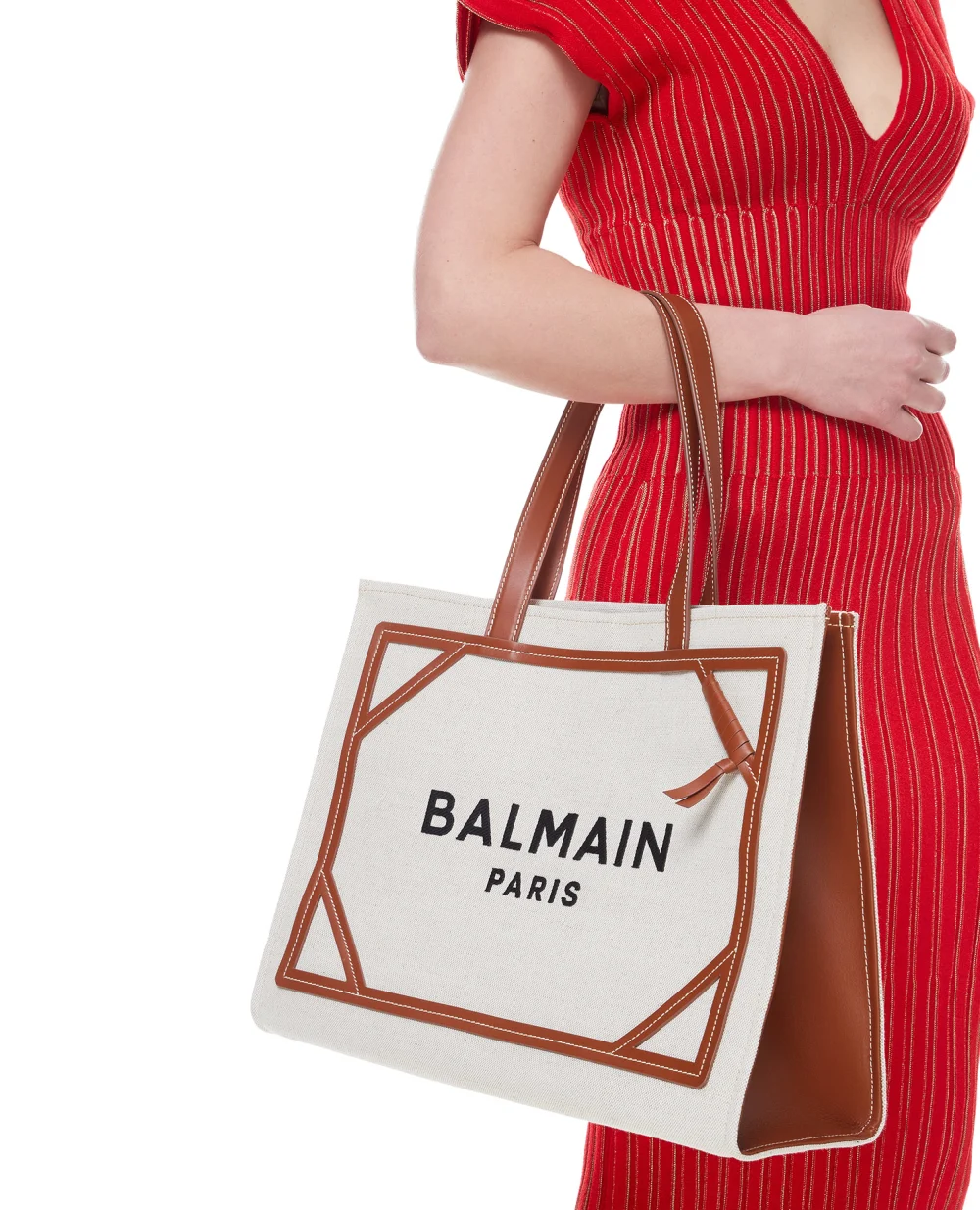 Сумка B-Army Shopper Medium Balmain AN1FF810TDCS, белый цвет • Купить в интернет-магазине Kameron