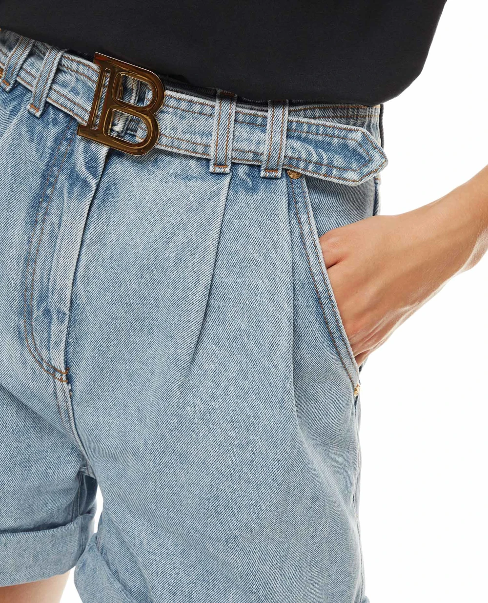 Джинсовые шорты Balmain WF1MA040D138, голубой цвет • Купить в интернет-магазине Kameron