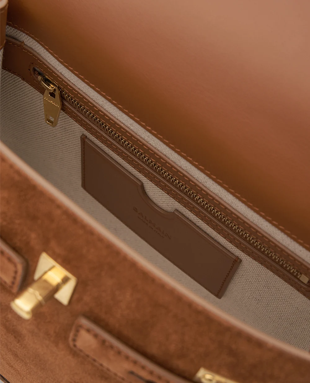 Сумка B-Buzz 23 из телячьей замши Balmain GN1DB526LSDL, коричневый цвет • Купить в интернет-магазине Kameron