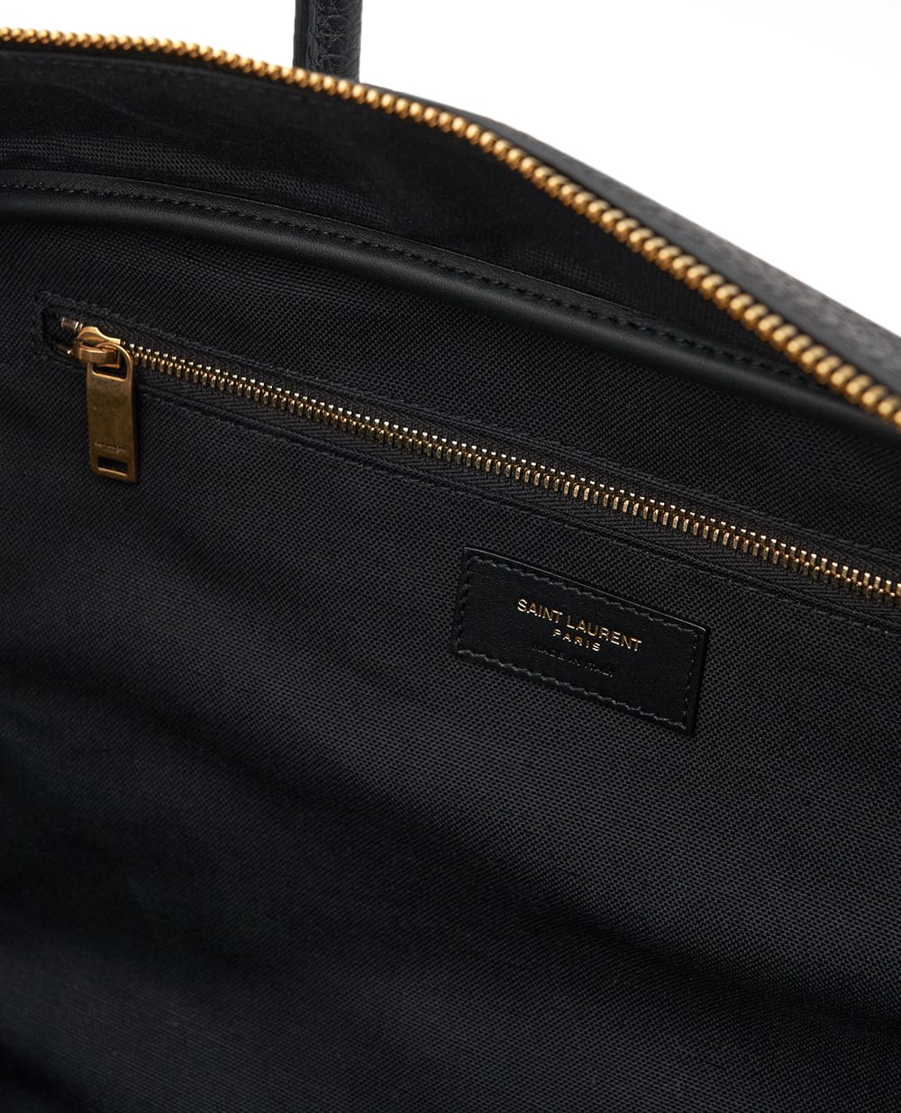 Сумка Sac De Jour boston из телячьей кожи Saint Laurent 851687-AAFU5, черный цвет • Купить в интернет-магазине Kameron