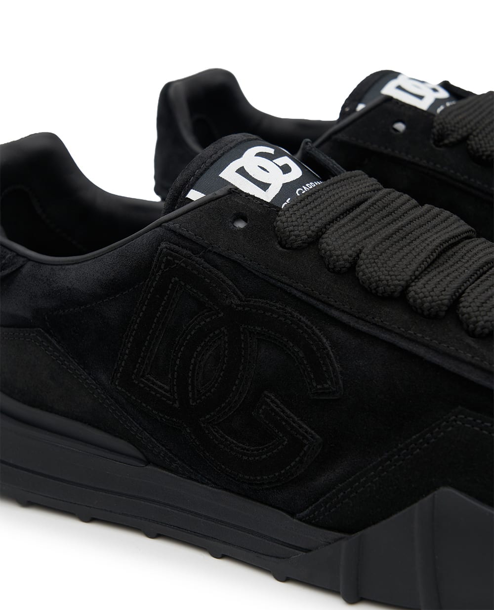 Кроссовки DG Athletic из телячьей замши Dolce&Gabbana CS2384-A0836, черный цвет • Купить в интернет-магазине Kameron