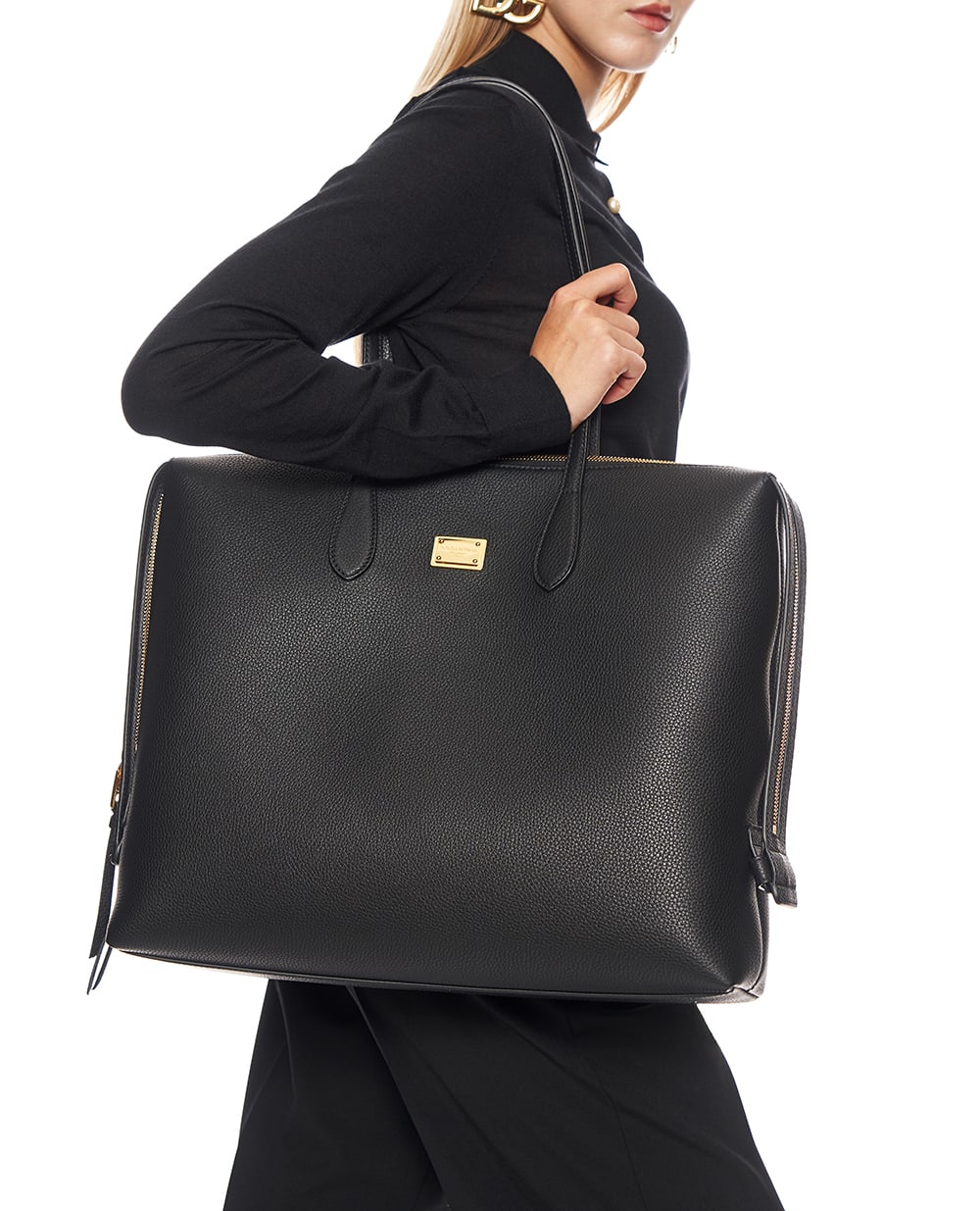 Сумка Vittoria из телячьей кожи Dolce&Gabbana BB7967-A0841, черный цвет • Купить в интернет-магазине Kameron