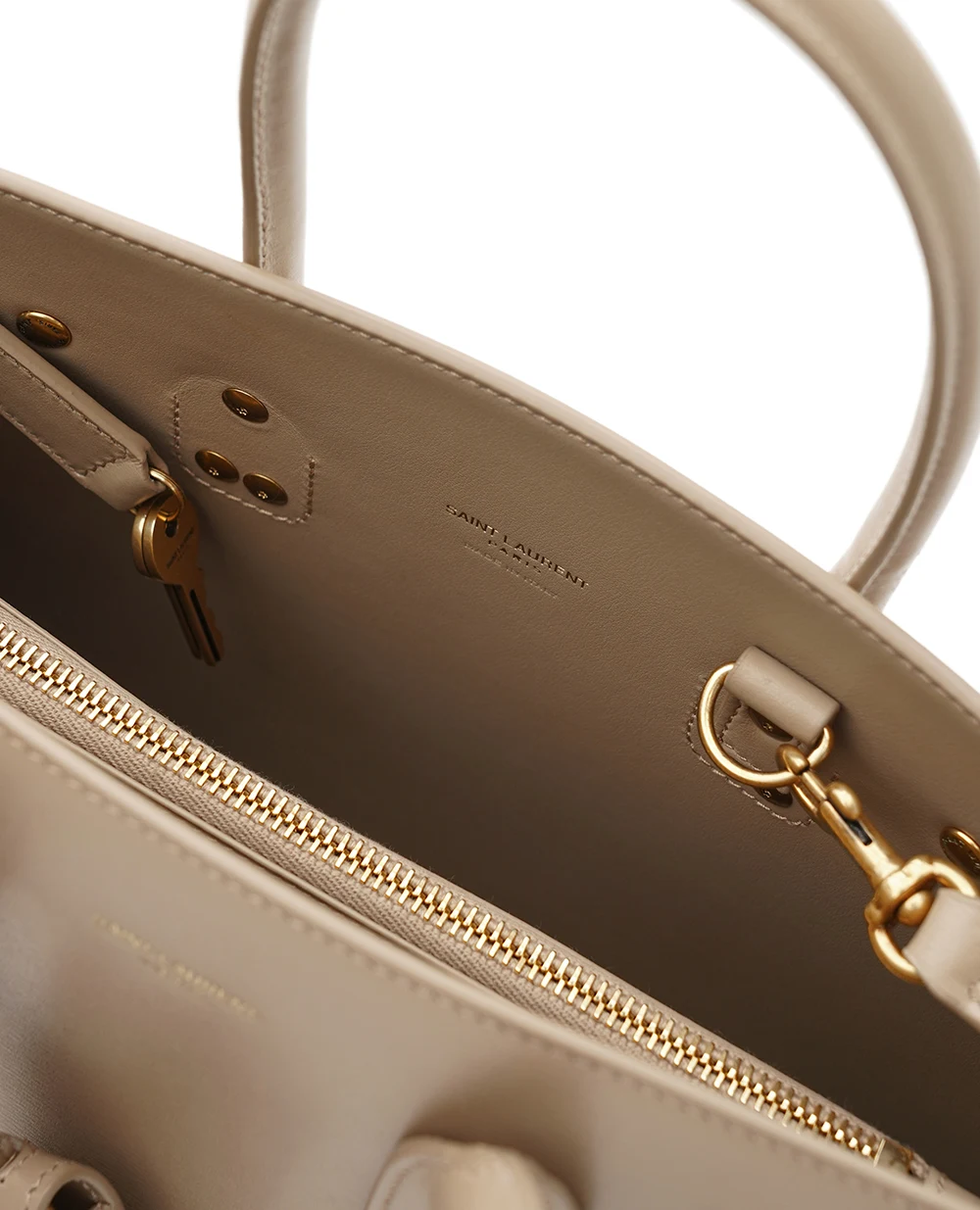 Cумка Sac De Jour BABY из телячьей кожи Saint Laurent 421863-02G9W, бежевый цвет • Купить в интернет-магазине Kameron