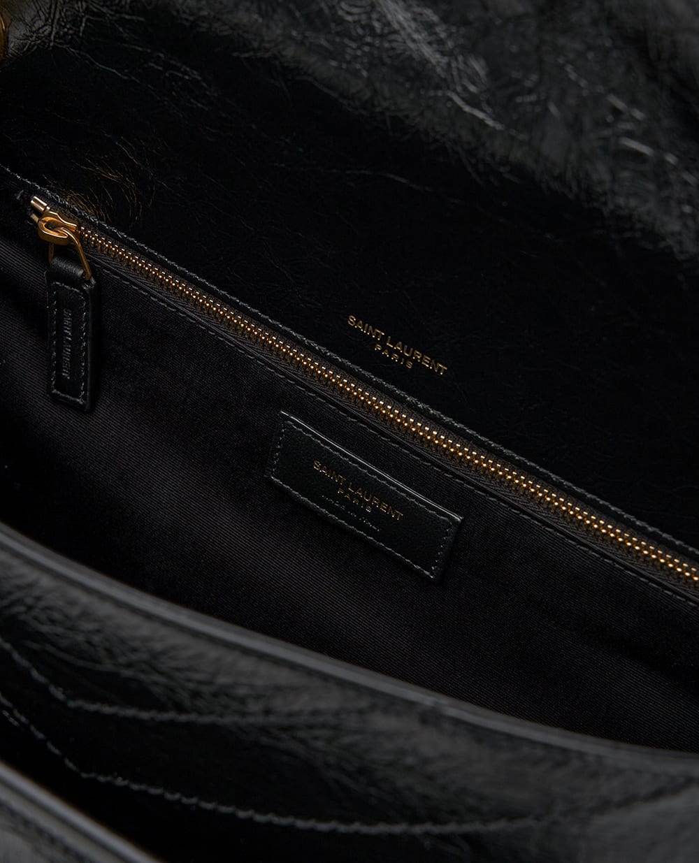 Сумка Niki Medium из телячьей кожи Saint Laurent 633184-0EN07, черный цвет • Купить в интернет-магазине Kameron
