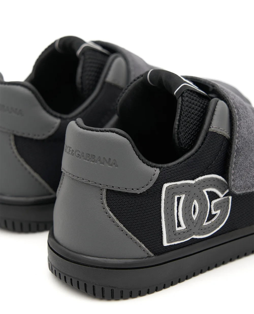 Дитячі комбіновані кросівки з монограмою DG Dolce&Gabbana Kids DN0205-AW506, чорний колір • Купити в інтернет-магазині Kameron