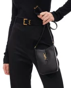 Saint Laurent Шкіряна сумка Le 5 À 7 Hobo - Артикул: 735214-2R20W