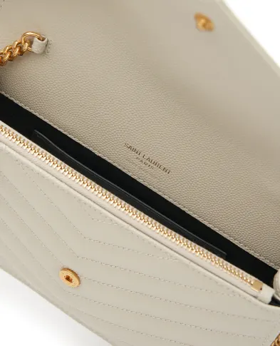 Saint Laurent Сумка-конверт Cassandre из телячьей кожи - Артикул: 857605-BOW01